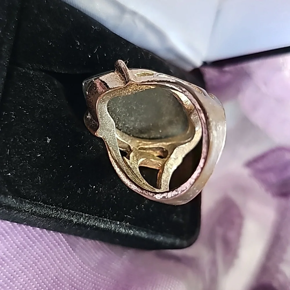 Ring - Picture 4 of 6